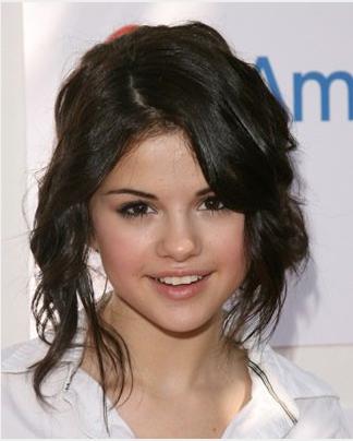 Selena Gomez Hair Styles on Selena Gomez Hairstyles   Mystylebell